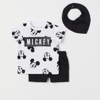 Bộ bé trai Mickey kèm yếm cổ