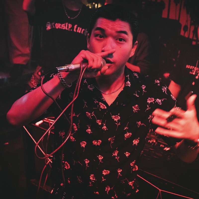 Áo Sơ Mi Hoạ Tiết Hoa Tay Ngắn Cổ Vest Thời Trang Unisex Vải Lụa Chéo | BigBuy360 - bigbuy360.vn