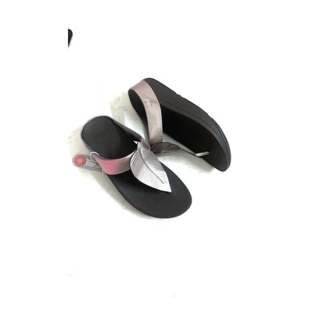 Dép kęp fitflop chiếc lá màu ghi mới