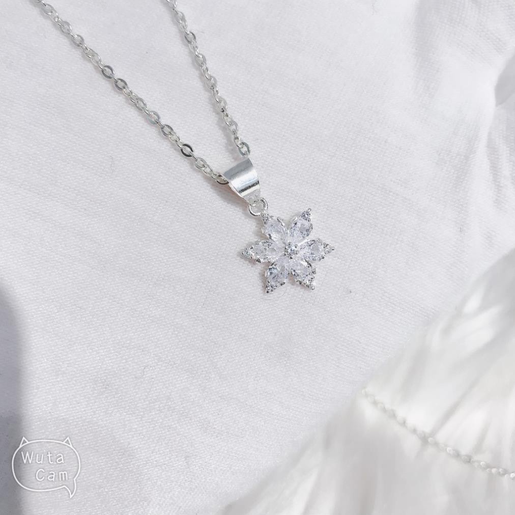 dây chuyền 6 cánh , tượng chưng cho sự tình duyên , tài lộc , may mắn , phúc đức..lựa chọn tuyệt vời của các cô gái