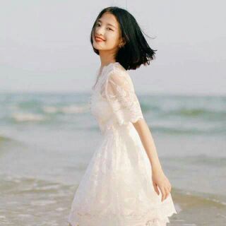 Đầm ren xòe tiểu thư
