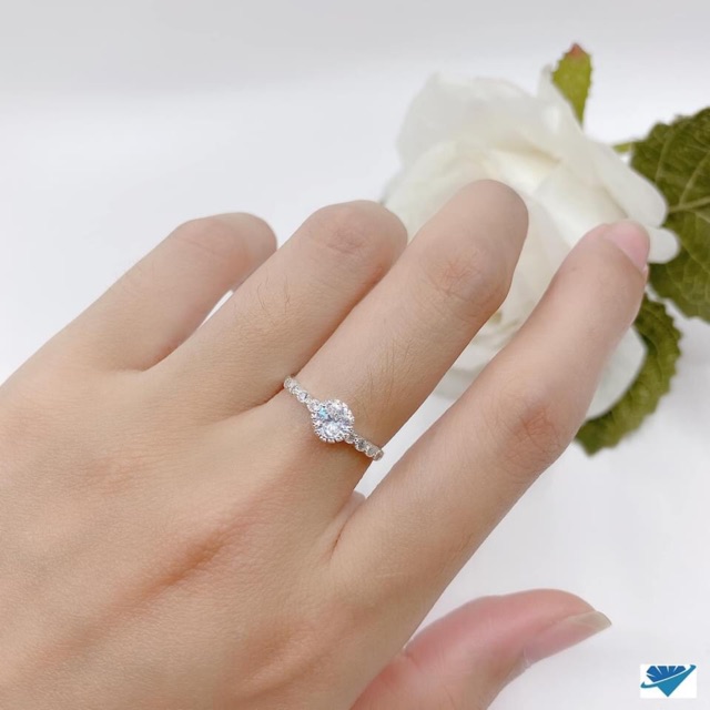 NHẪN NỮ MẶT VIỀN ĐÍNH ĐÁ TRÒN CAO CẤP - NHẪN BẠC TA