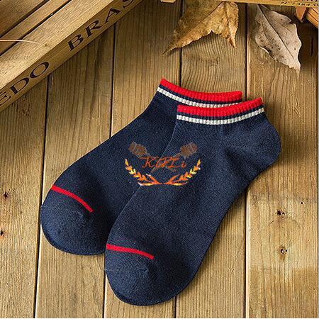 Tất cotton cổ thấp in hoa văn sọc dành cho nam