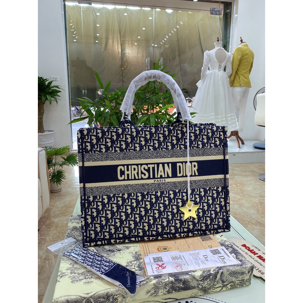 Túi Xách Nữ Công Sở Giỏ Xách Họa Tiết Thổ Cẩm Size 36,41Cm Hàng Cao Cấp Full Bocx nam châm Tặng Kèm khăn MT599