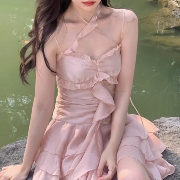 Đầm Hai Dây Thiết Kế Không Đồng Đều Ngọt Ngào Thời Trang Mới Cho Nữ