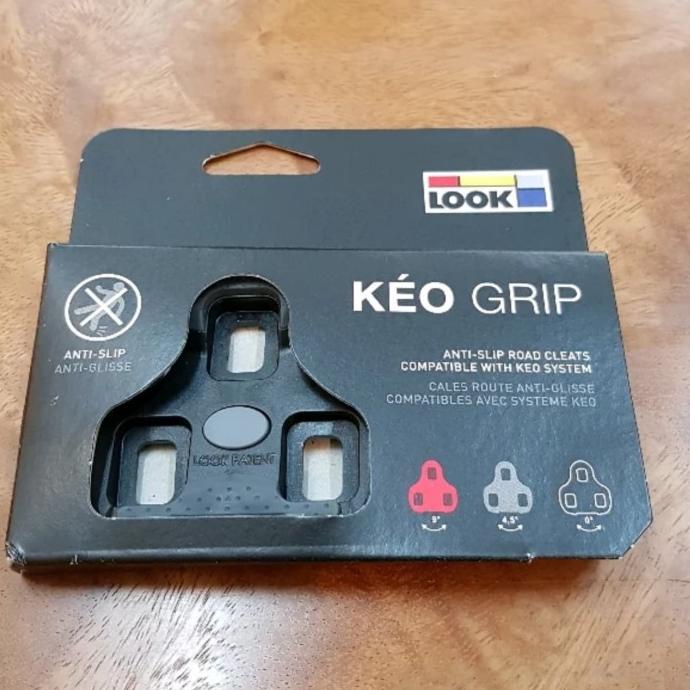 Nhìn Keo Nắm Giày Màu Đen