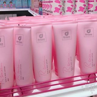 Combo Dưỡng thể hoa hồng Designer Collection