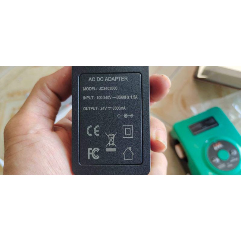 Máy bơm tăng áp mini wi Động cơ nam châm từ vĩnh cửu Dùng điện 24V