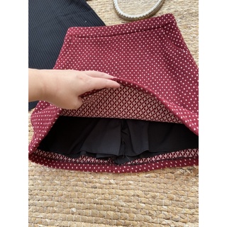 chân váy dạ đỏ