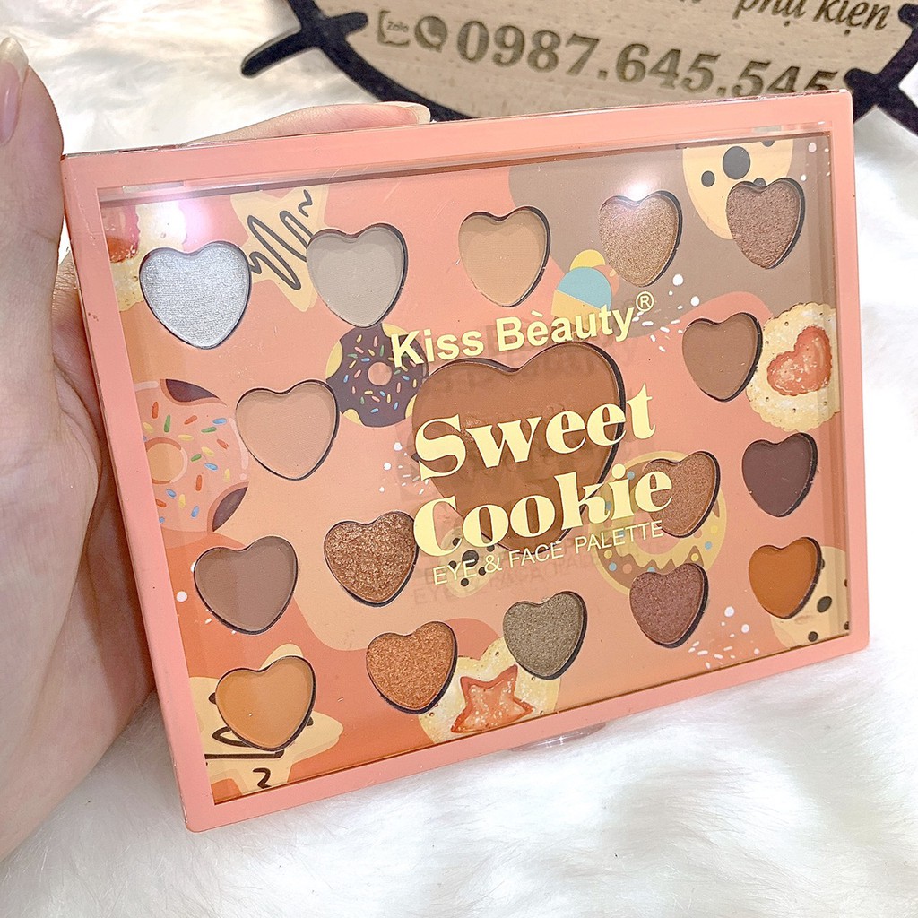 Bảng phấn mắt 17 ô Sweet Cookie trái tim Q2