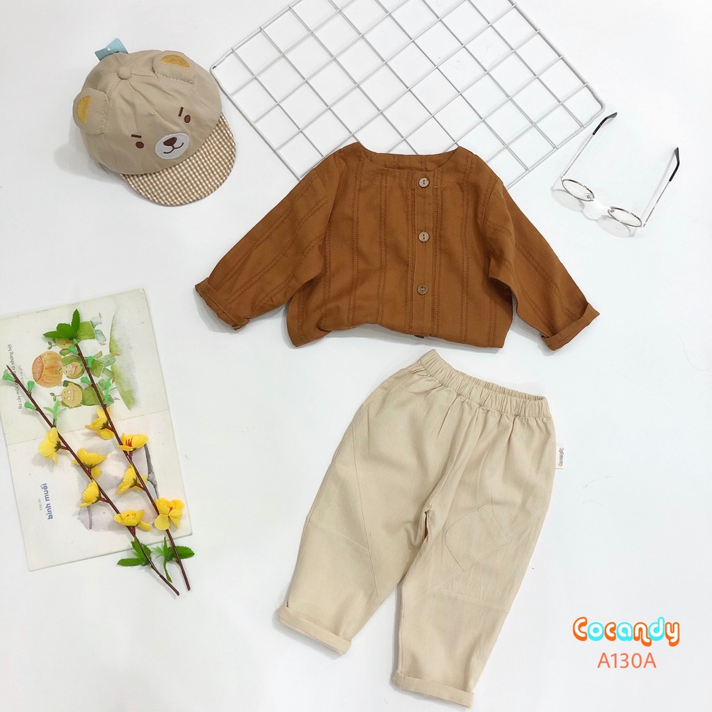 [Cocandy Official Store] Áo sơ mi đũi cúc lệch, quần dài be cho bé