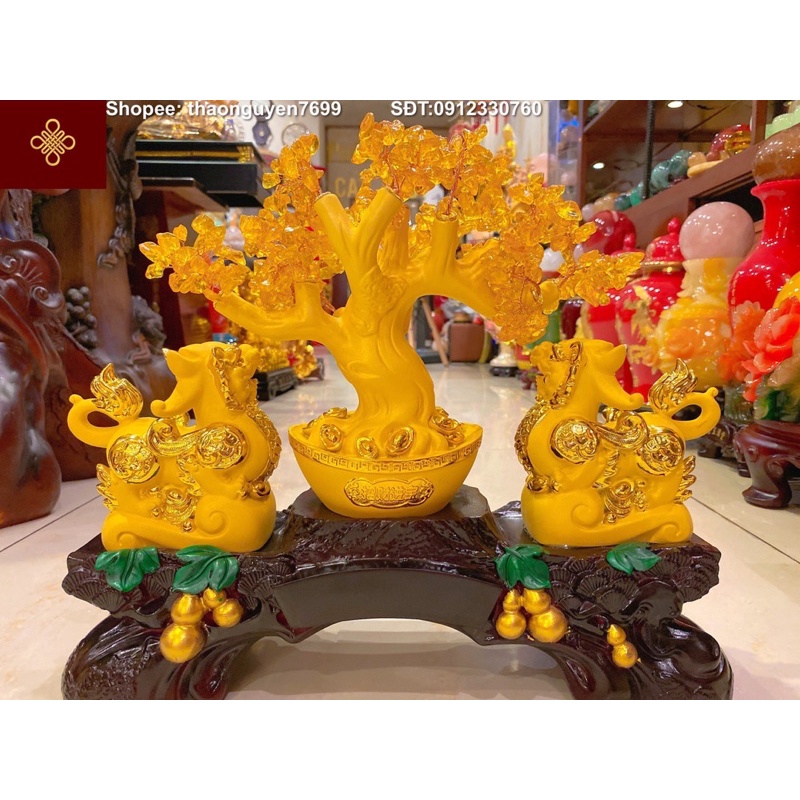 Tượng đôi tì hưu bên cây t.a vàng màu vàng kim sa