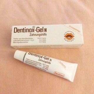 Bôi lợi giảm đau khi bé mọc răng Dentinox Gel N của Đức