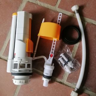 Xi phông bệt vệ sinh nhấn Hùng anh