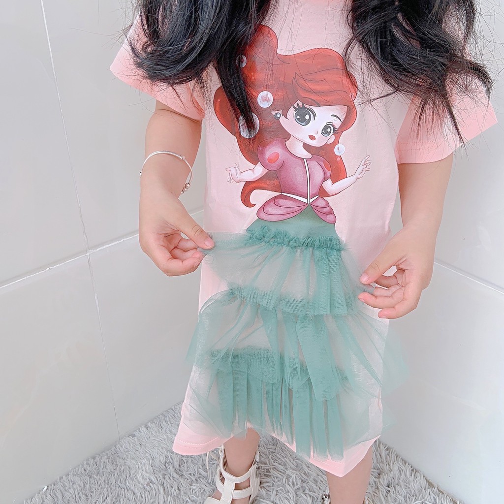 Áo phông in hoạ tiết công chúa kèm chân váy ren lưới gắn nổi cho bé gái 10-30kg (Cao từ 90-140cm) (N00746)