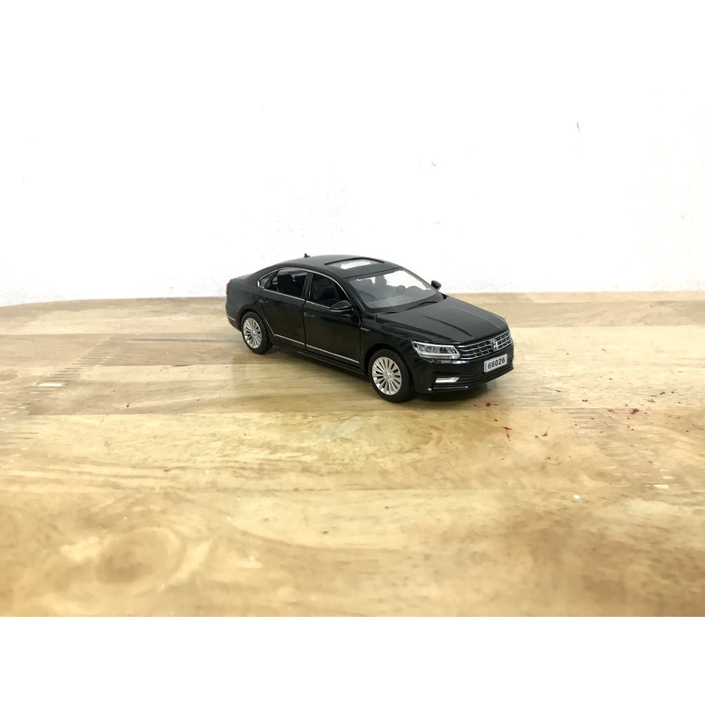 Mô hình xe Volkswagen Passat _ Tỷ lệ 1:32