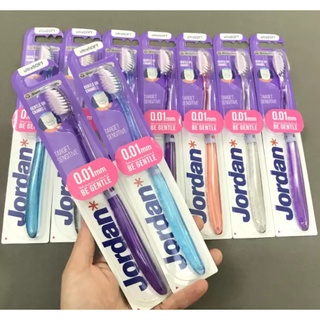 BÀN CHẢI ĐÁNH RĂNG JORDAN TARGET SENSITIVE