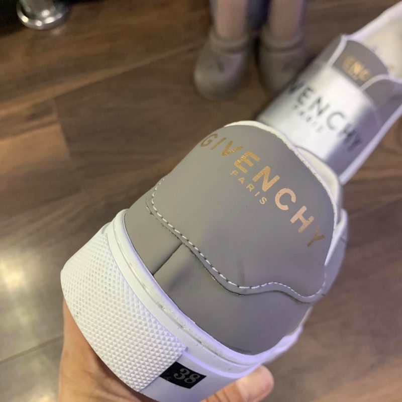 giày slipon givenchy màu xám | BigBuy360 - bigbuy360.vn