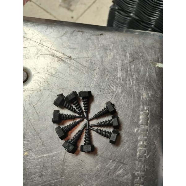 ốc vít dùng bầu ươm thông minh V6