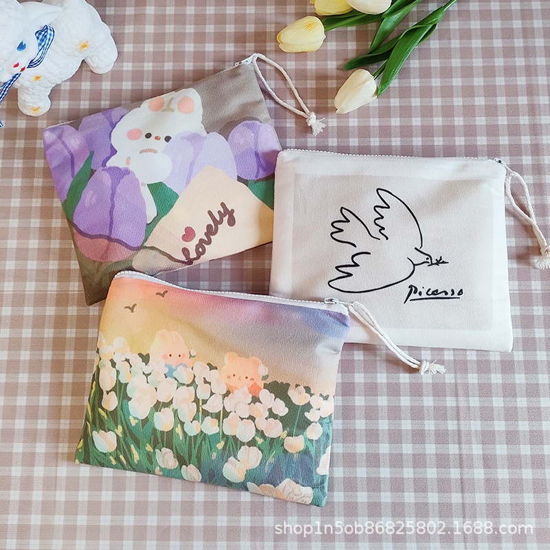 1 Túi Đựng Mỹ Phẩm / Đồ Trang Điểm / Đồ Vệ Sinh Cá Nhân Họa Tiết Hoạt Hình Có Khóa Kéo Cho Nữ