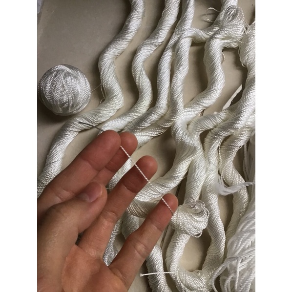 Dây dù trắng thả diều - dây dù xà tích đa năng cuộn 30 mét