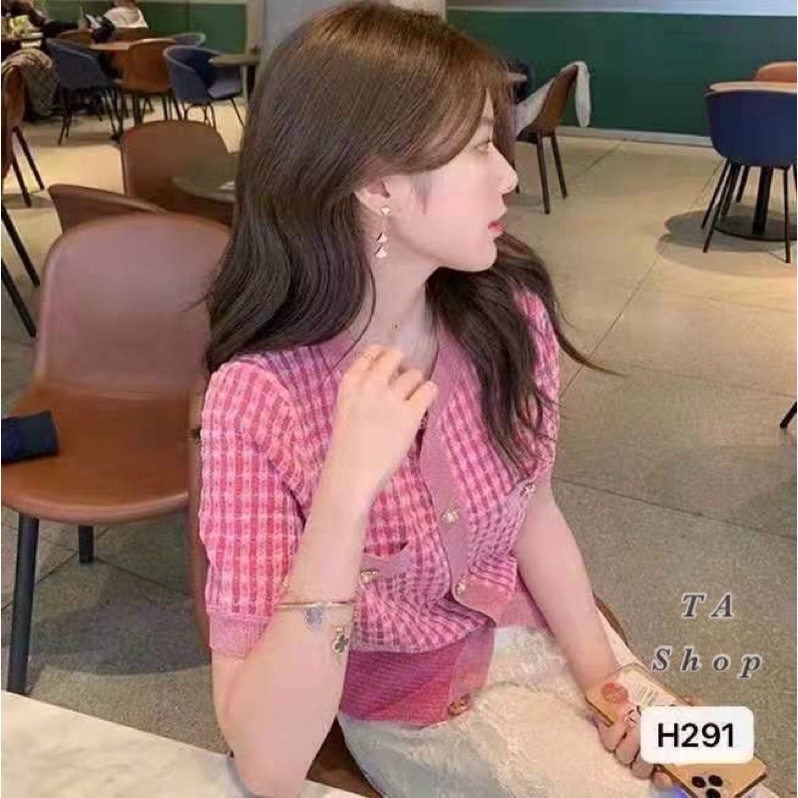 Áo len kẻ hồng khuy ngọc quảng châu siêu hót