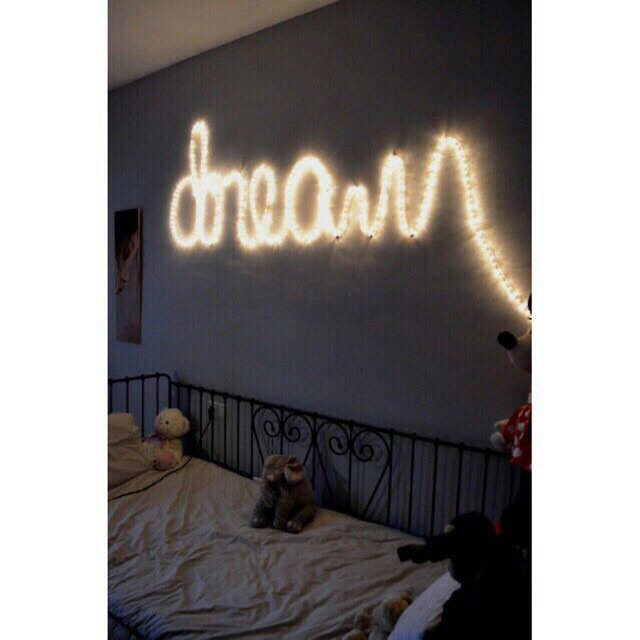 Lung linh với dây đèn Fairy Light trang trí