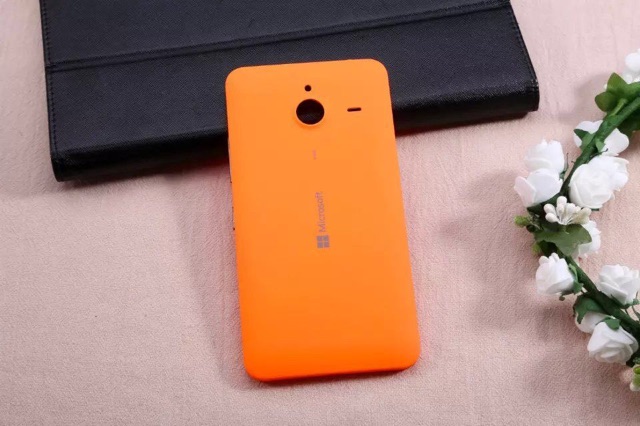 Lắp lưng Nokia Lumia 640XL