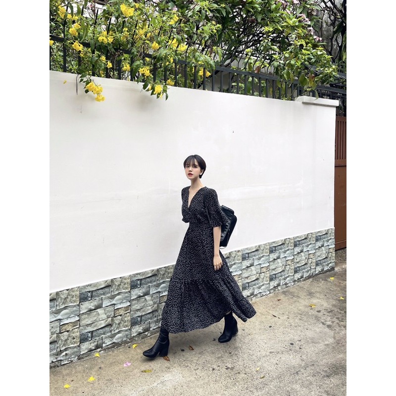 𝐑𝐨𝐬𝐢𝐞 𝐃𝐫𝐞𝐬𝐬 - best seller item Váy chấm bi maxi lụa Hàn xoè tầng | BigBuy360 - bigbuy360.vn