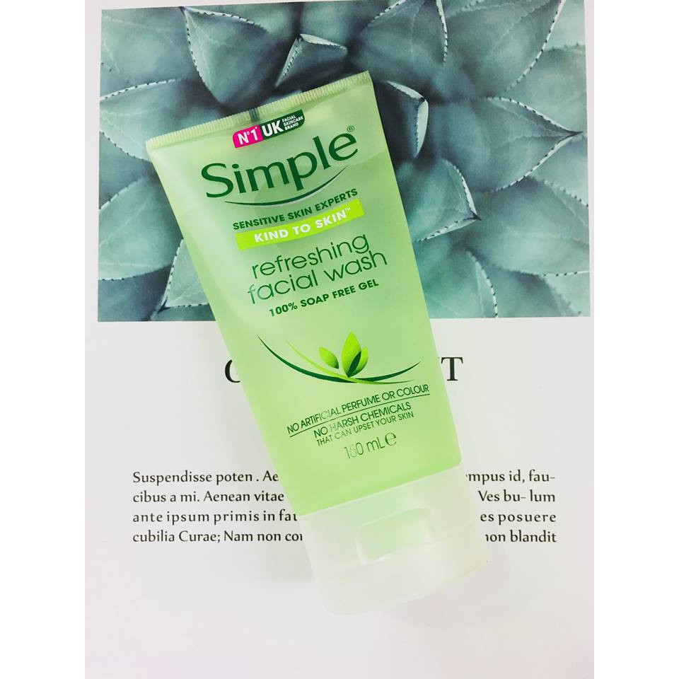 Sữa rửa mặt Simple Kind to Skin Refreshing Facial Wash 150ml ( mẫu mới )
