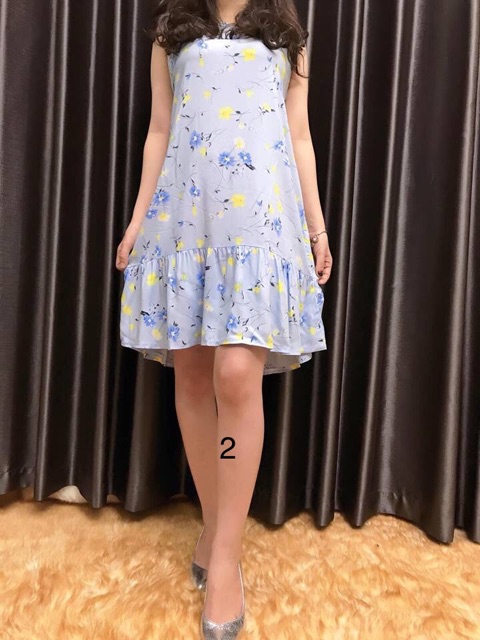 Váy lanh kèm quần đùi | BigBuy360 - bigbuy360.vn