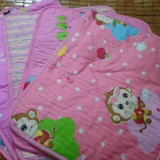 COMBO 5 miếng lót chống thấm 35*43cm cho bé