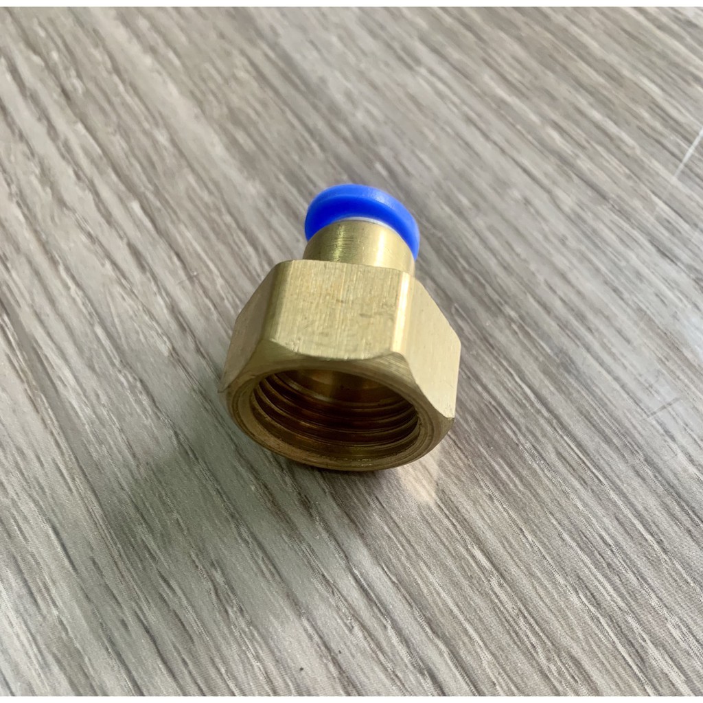 Đầu nối ống phun sương 8mm với ren ngoài, ren trong 17/ 21mm