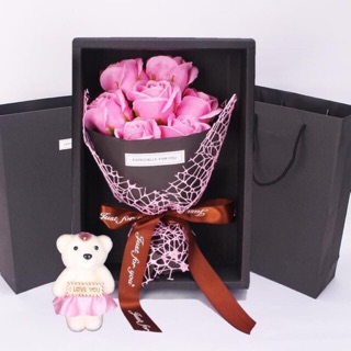 Hoa hồng sáp 7 bông kèm gấu có hộp-Kara House