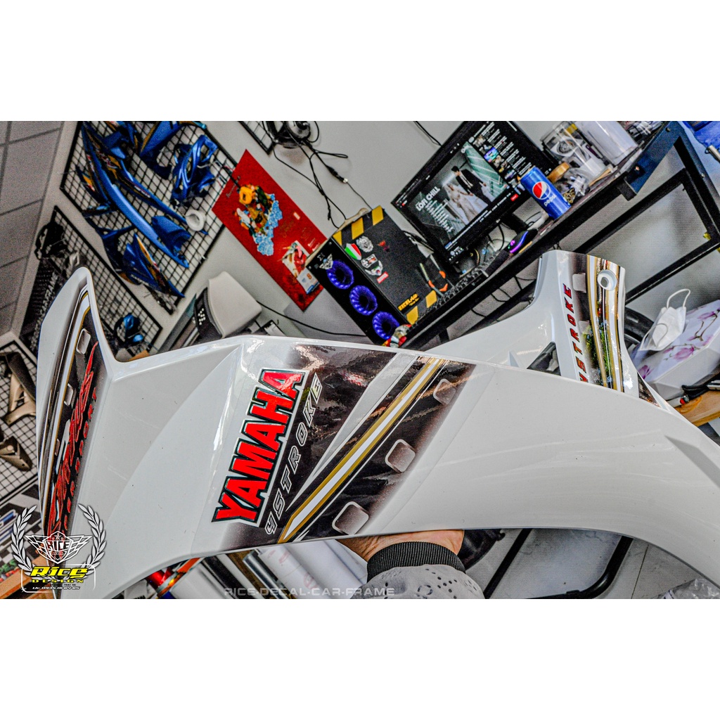 Tem Sirius Trước trắng Sau Đen Mẫu mới Thái Vuông hot