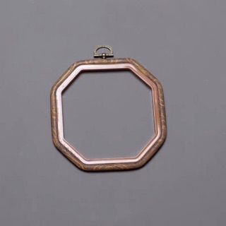 Khung thêu giả gỗ / khung treo tường bày tranh thêu