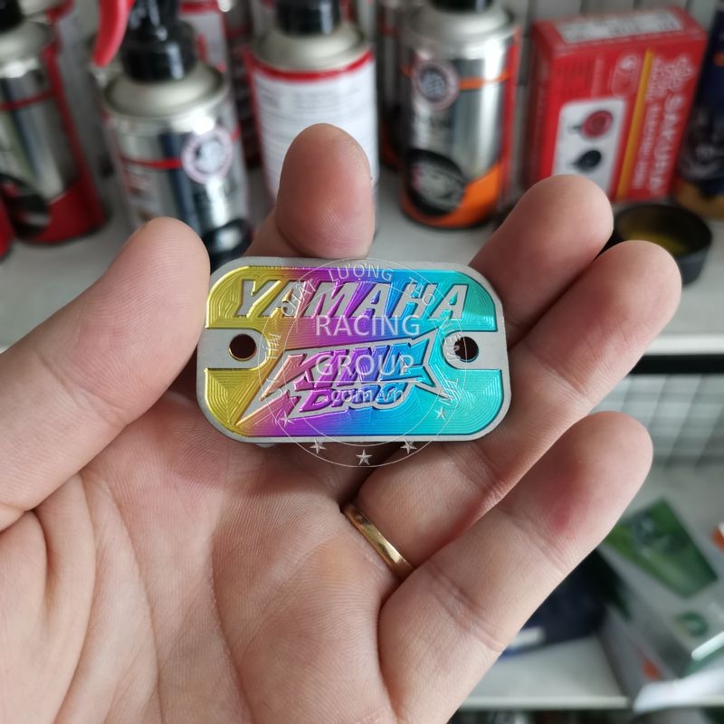 Tem titan gắn nắp dầu xe máy cho Winner X, Winner, Exciter, Satria, Sonic, Vario, SH, Airblade