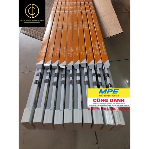 Bóng bán nguyệt liền máng 60W dài 1m2 hàng chuẩn công suất ESNSCO