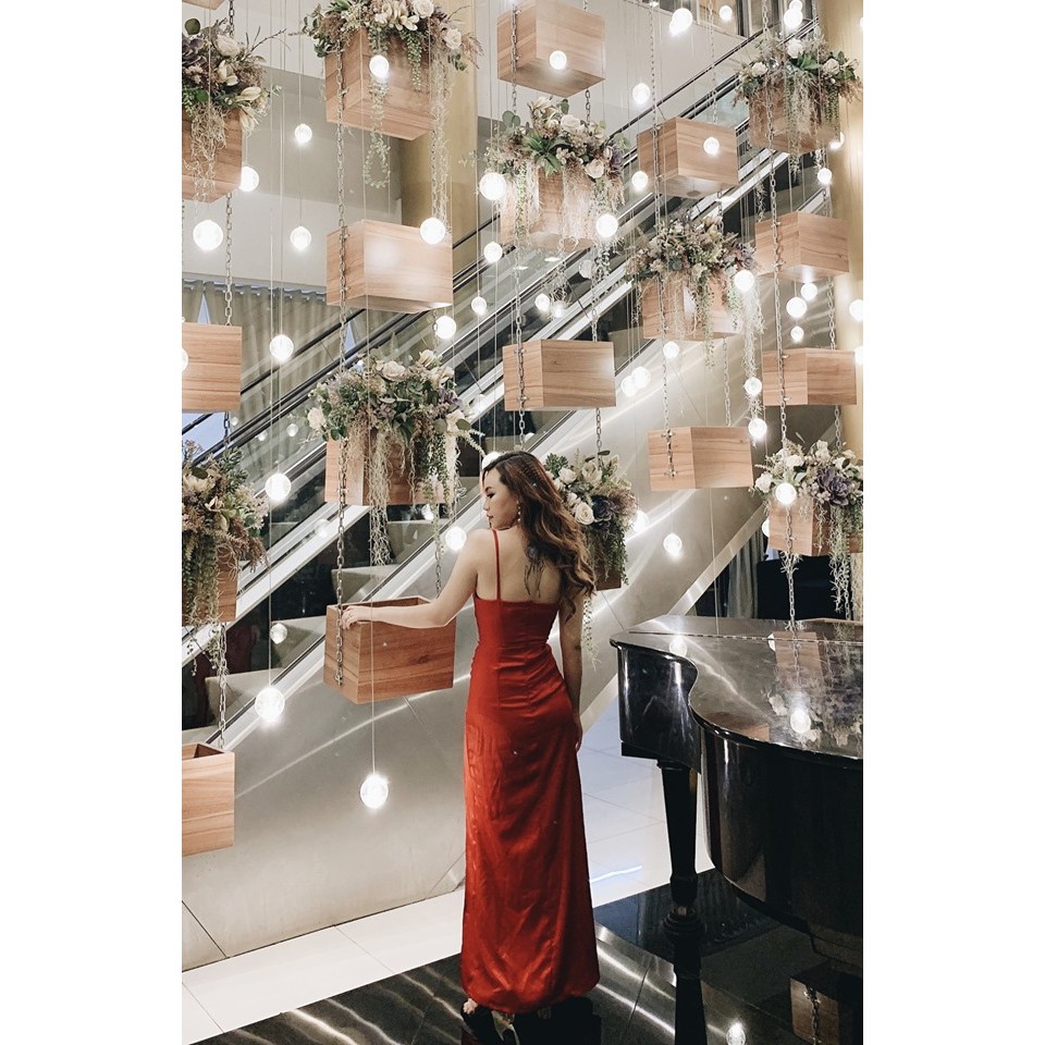 Đầm dự tiệc body hai dây xẻ đùi quyến rũ Seexy Dress | BigBuy360 - bigbuy360.vn