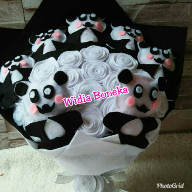 Bó Hoa Hình Gấu Trúc Xinh Xắn 30cm