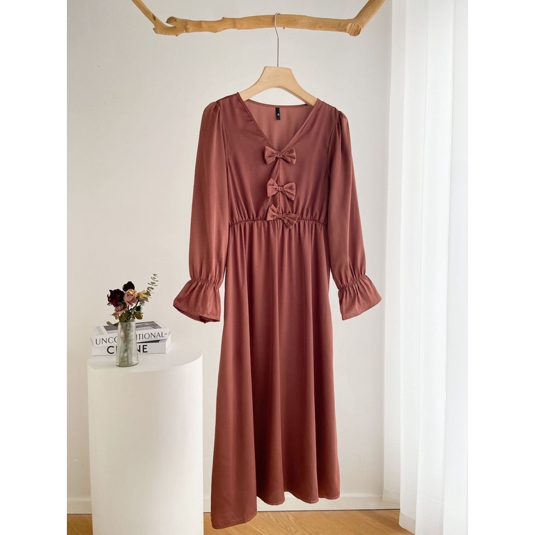 Đầm Ngủ Tay Dài Dáng Rộng Phối Ren In Họa Tiết Bươm Bướm Thời Trang 2022 Mới Cho Nữ