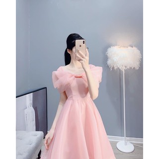 Váy prom trễ vai đuôi tôm