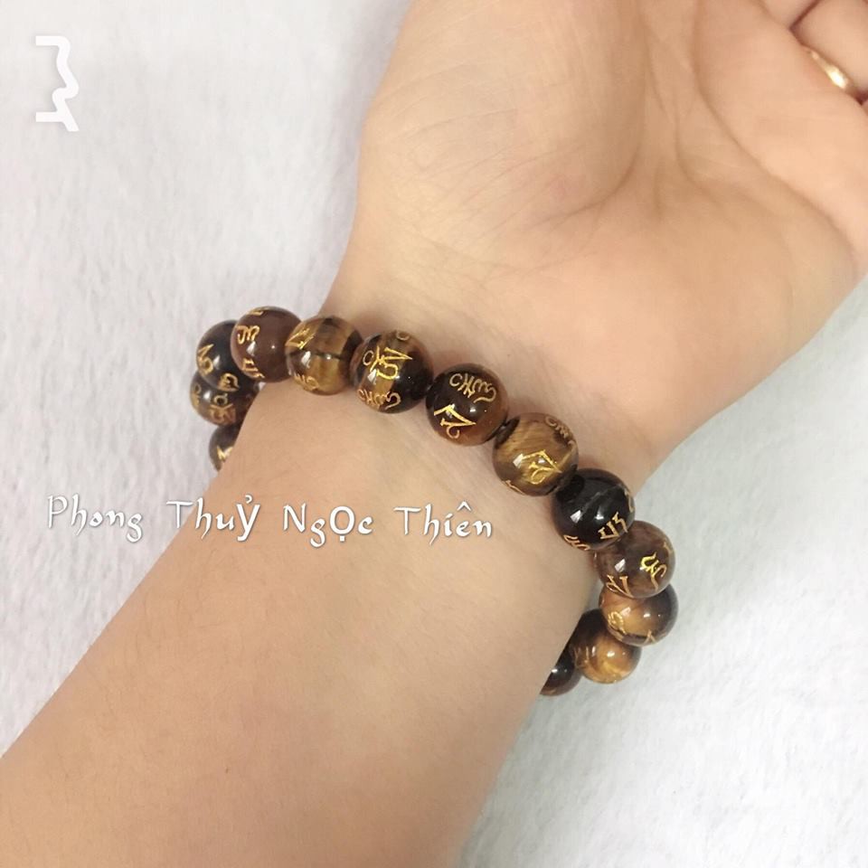 Vòng tay phong thủy đá mắt hổ khắc kinh phật mix nghê bạc xi mạ vàng 10ly