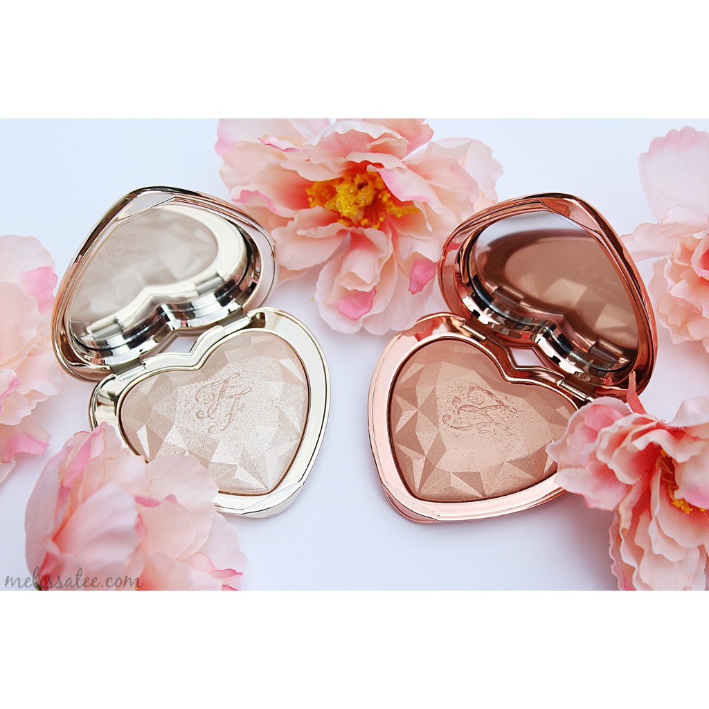 PHẤN BẮT SÁNG TOO FACED | LOVE LIGHT PRISMATIC HIGHLIGHTER | BigBuy360 - bigbuy360.vn