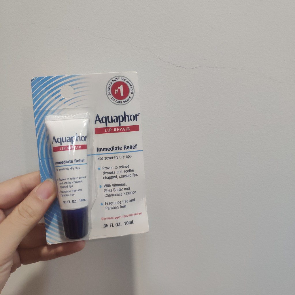 Aquaphor Lip Kem dưỡng làm mềm, giảm nứt môi