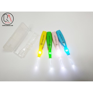 dụng cụ lấy ráy tai em bé (có đèn)