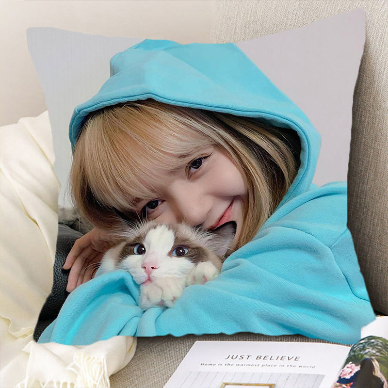 Gối in họa tiết Blackpink Lisa hai mặt dễ thương DIY