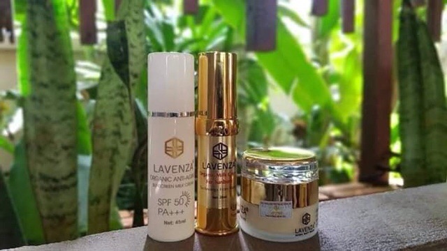 KEM SỮA HỮU CƠ ĐẶC TRỊ NÁM LAVENZA