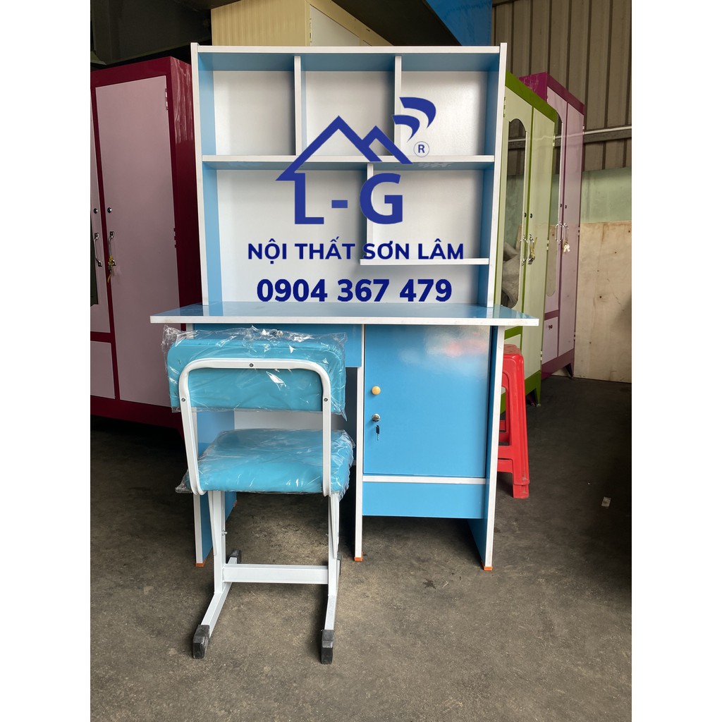 Bàn học sinh liền kệ giá rẻ 1m , 1m2 màu hồng cho bé | BigBuy360 - bigbuy360.vn