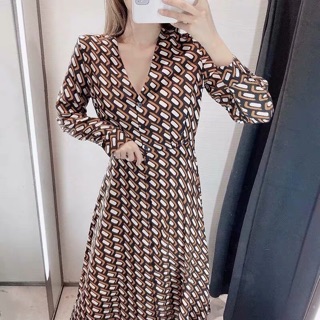 VÁY SƠ MI XOÈ CỔ V MANGO